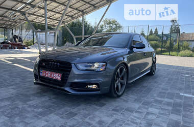 Седан Audi A4 2013 в Львові