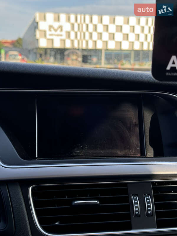 Седан Audi A4 2013 в Одессе