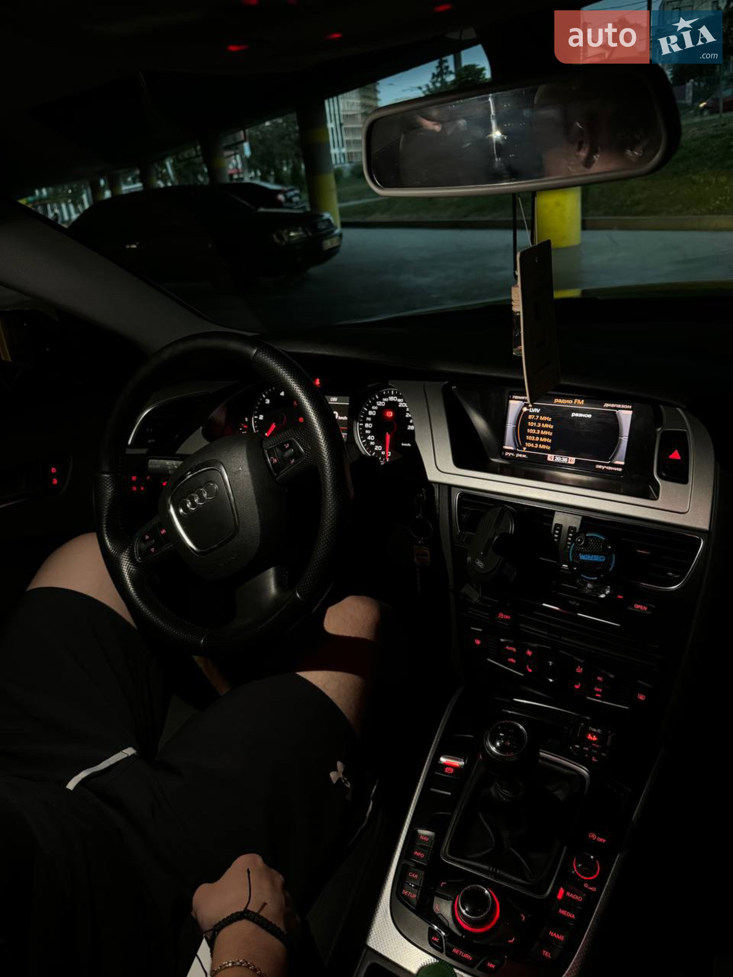 2011 Audi A4 - мініатюра 14