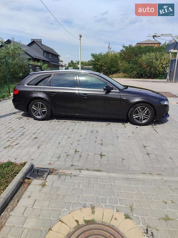 Audi A4 2011