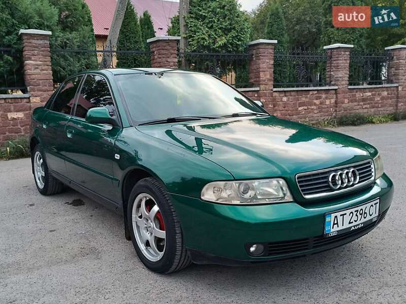 Седан Audi A4 1999 в 