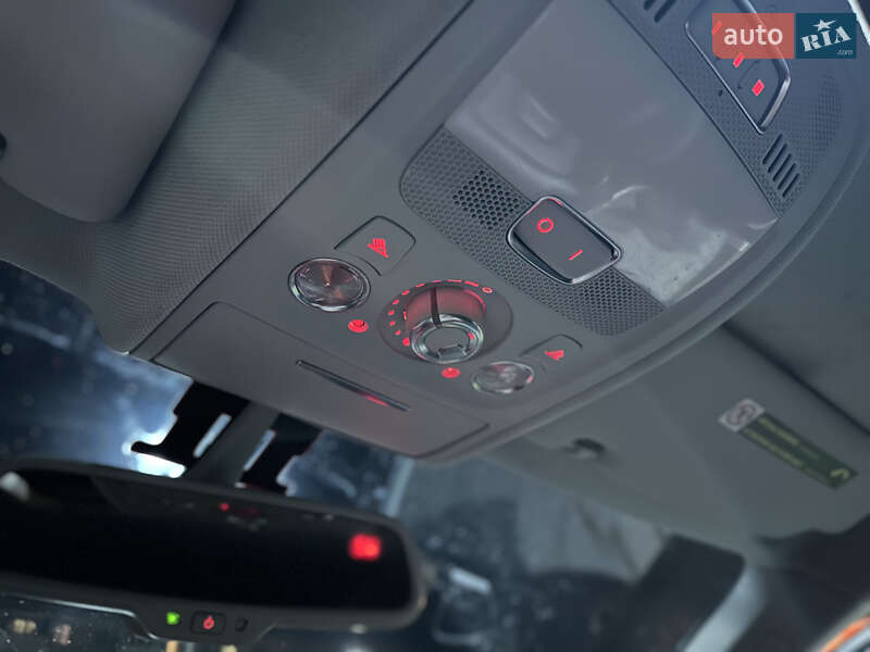 Седан Audi A4 2014 в Вінниці