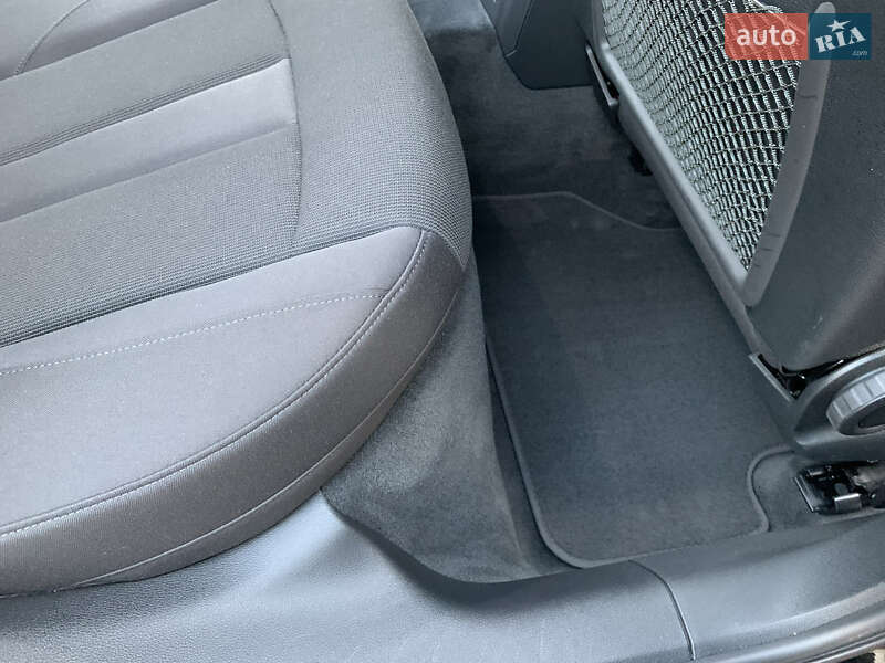 Универсал Audi A4 2019 в Ковеле фото 57 Универсал Audi A4 2019 в Ковеле