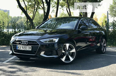 Седан Audi A4 2021 в Киеве