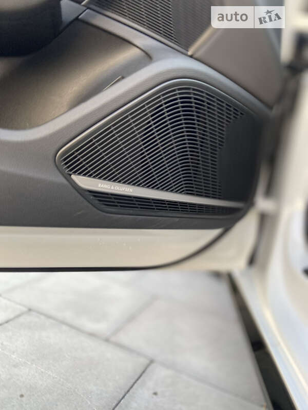 Седан Audi A4 2018 в Луцке