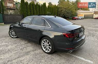 Седан Audi A4 2018 в Львове