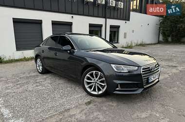 Седан Audi A4 2018 в Львове