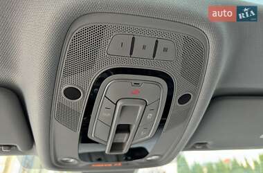 Седан Audi A4 2018 в Львове