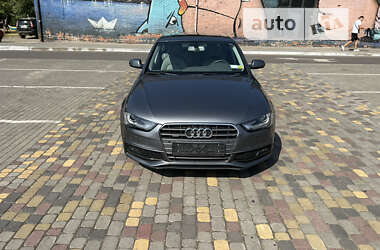 Седан Audi A4 2014 в Луцьку