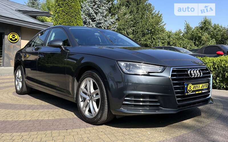 Седан Audi A4 2016 в Львові