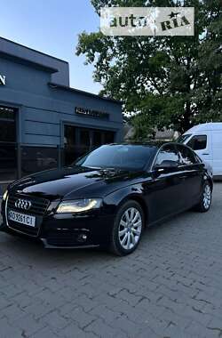 Седан Audi A4 2011 в Рахове