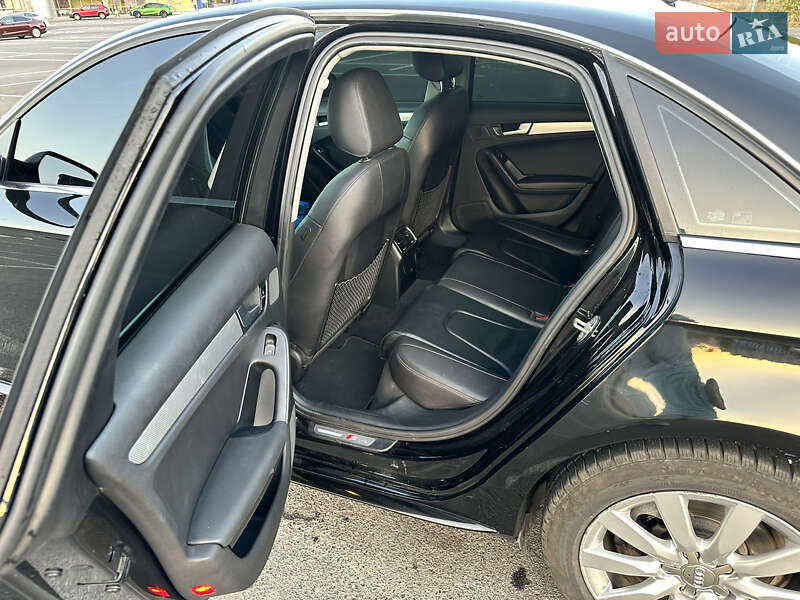Седан Audi A4 2014 в Трускавце