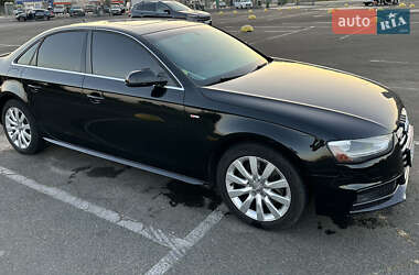 Седан Audi A4 2014 в Трускавці