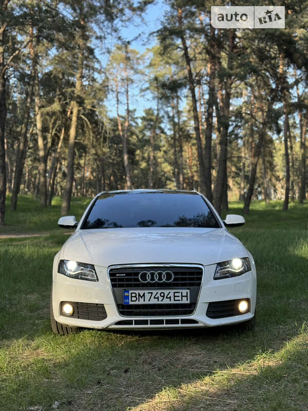 Седан Audi A4 2010 в Сумах