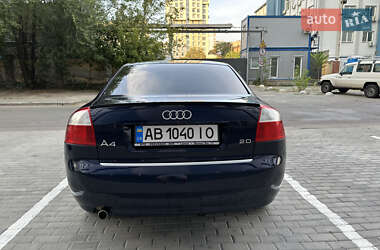Седан Audi A4 2004 в 