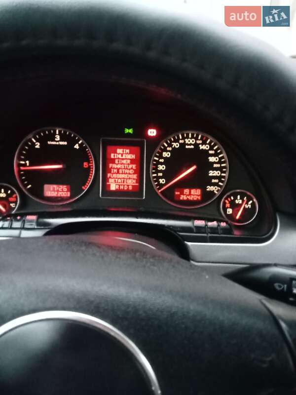 Седан Audi A4 2001 в Черновцах