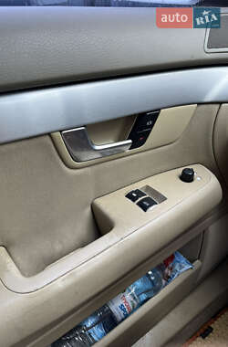 Седан Audi A4 2006 в 