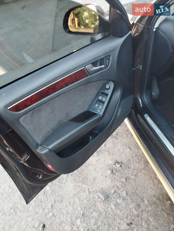 Универсал Audi A4 2009 в Староконстантинове