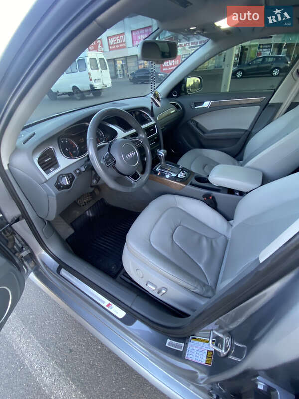 Седан Audi A4 2015 в Полтаве