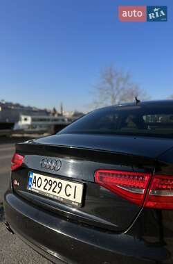 Седан Audi A4 2012 в 