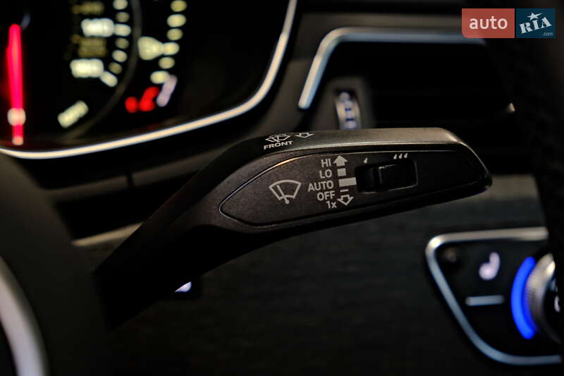 Седан Audi A4 2017 в Одесі