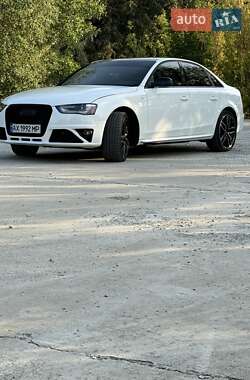 Седан Audi A4 2014 в 