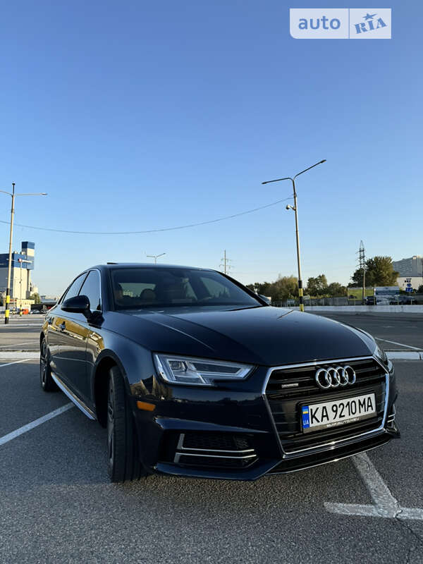 Седан Audi A4 2018 в Киеве