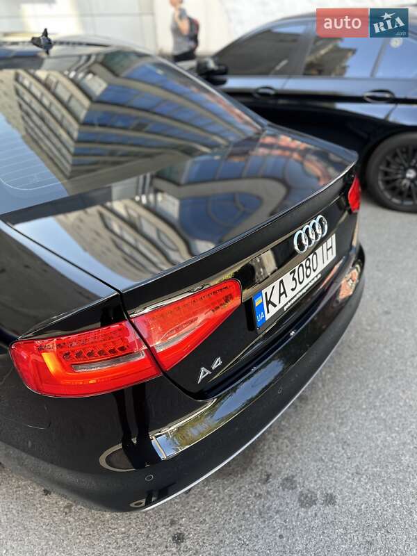 Седан Audi A4 2015 в Харкові