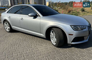 Седан Audi A4 2016 в Чернигове