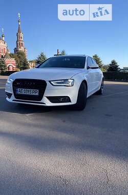 Седан Audi A4 2013 в Кам'янському