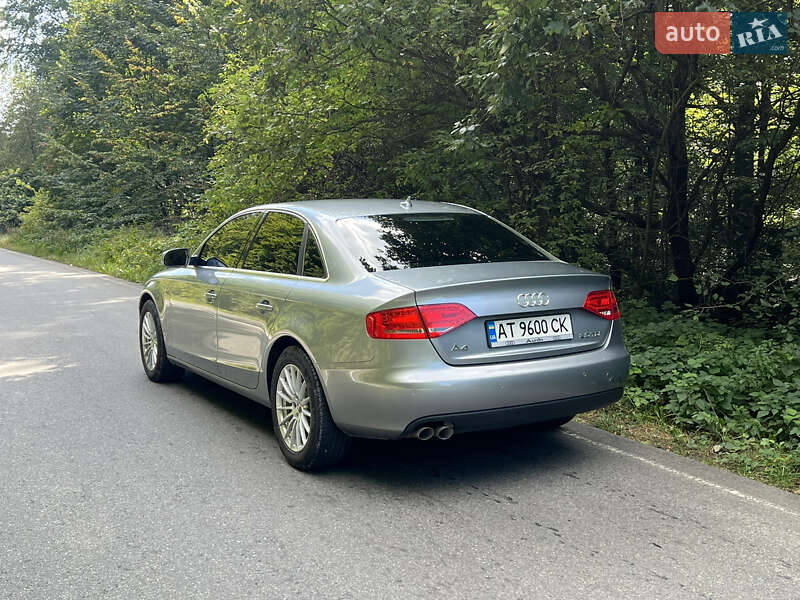 Седан Audi A4 2010 в Косові