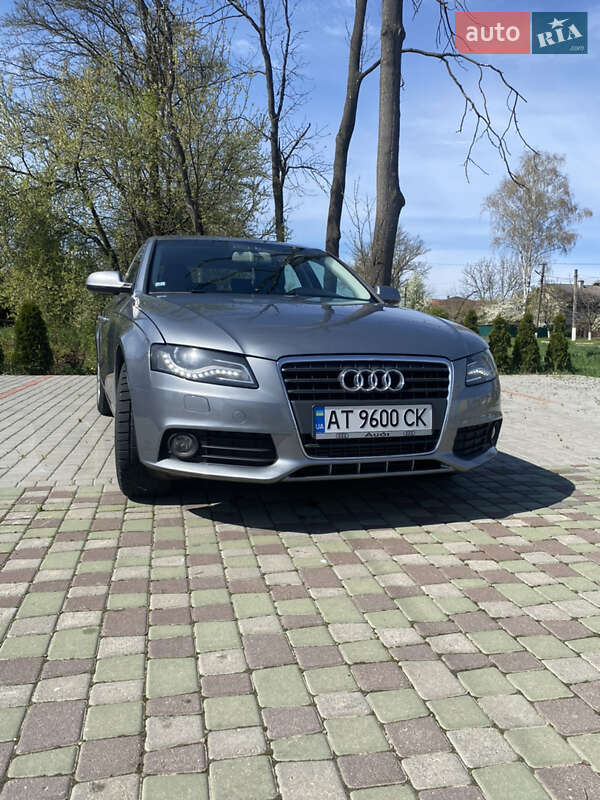 Седан Audi A4 2010 в Косові