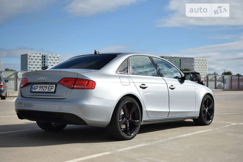 Седан Audi A4 2011 в Киеве