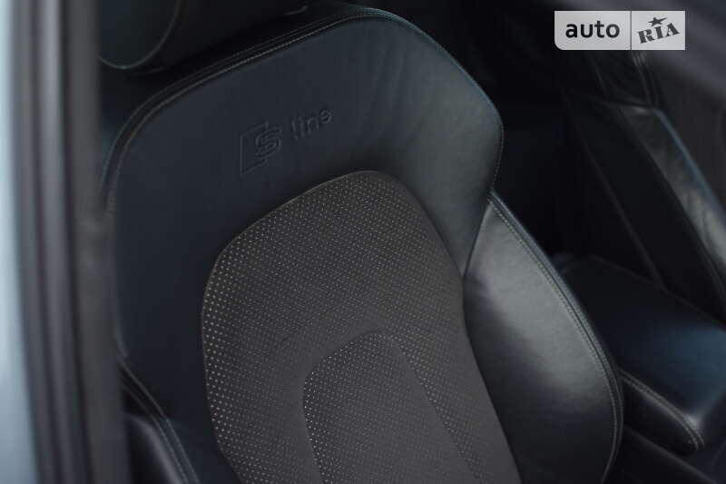 Седан Audi A4 2011 в Киеве