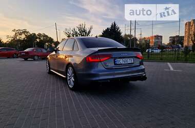 Седан Audi A4 2013 в Львові