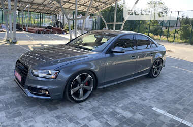 Седан Audi A4 2013 в Львове