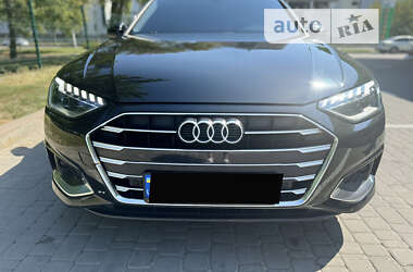 Седан Audi A4 2020 в Киеве