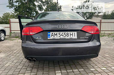 Седан Audi A4 2010 в Звягеле