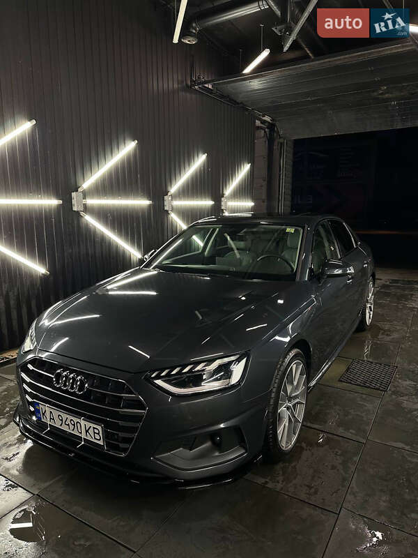 Седан Audi A4 2019 в Киеве фото Седан Audi A4 2019 в Киеве