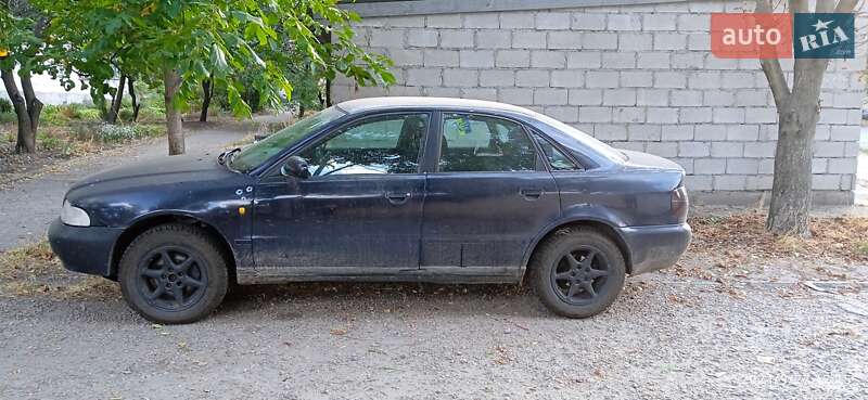 Седан Audi A4 1997 в Кропивницькому