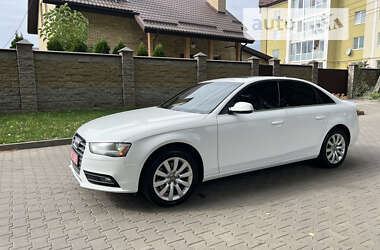 Седан Audi A4 2012 в Луцьку