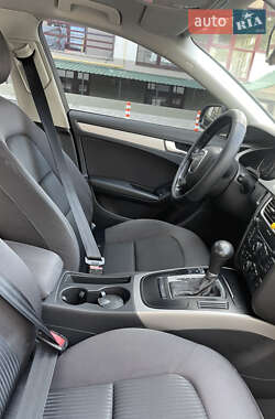 Седан Audi A4 2010 в 