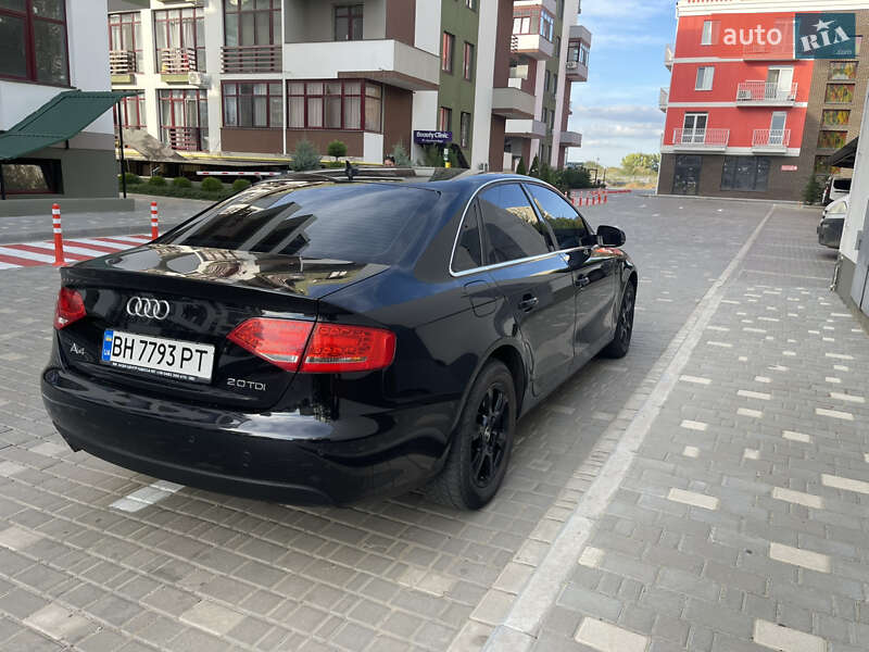 Седан Audi A4 2010 в Одесі
