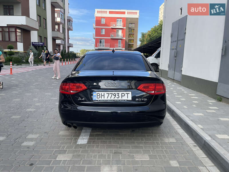 Седан Audi A4 2010 в Одесі
