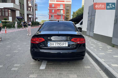Седан Audi A4 2010 в 