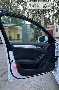 Седан Audi A4 2015 в 
