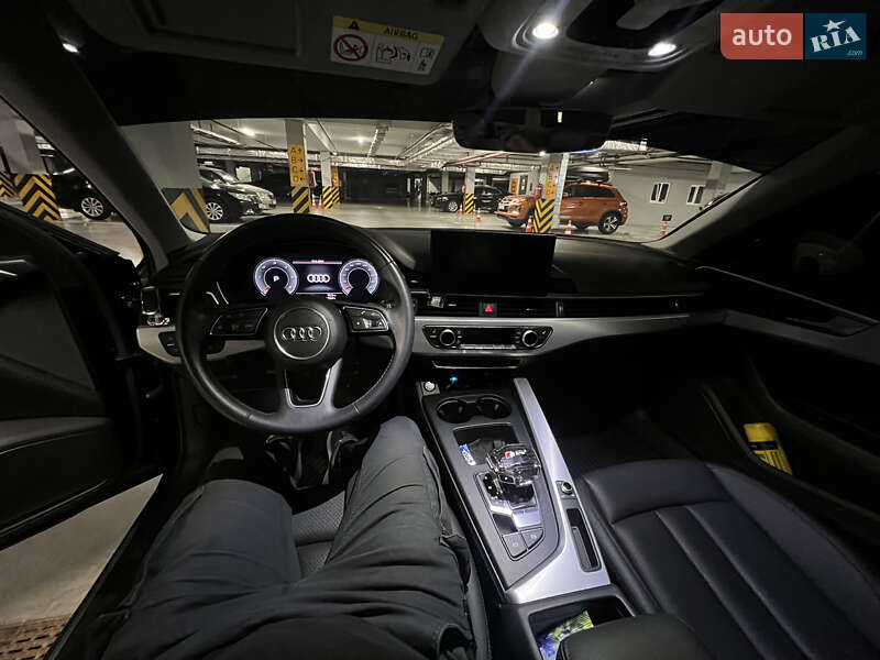 Седан Audi A4 2020 в Днепре