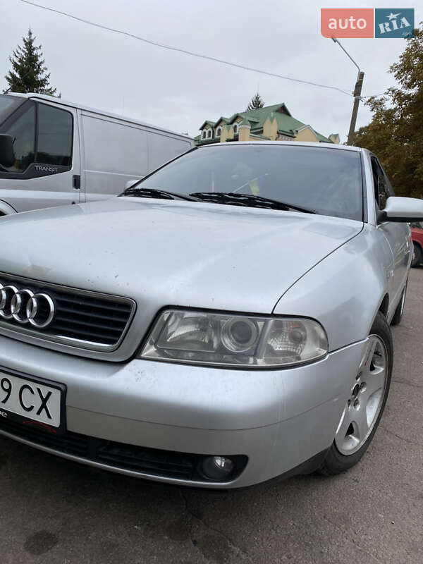 Седан Audi A4 2000 в Олевске