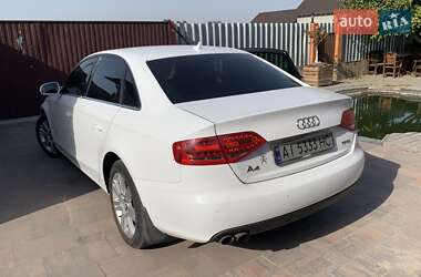 Седан Audi A4 2010 в Макарове