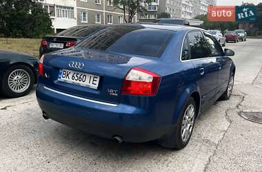 Седан Audi A4 2002 в Вараше